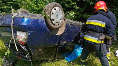 Автівка з'їхала в кювет: на Вінниччині в аварії загинув 29-річний чоловік