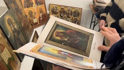 Литовському дипломату повернули колекцію ікон, яку військові РФ викрали з його будинку у Херсоні