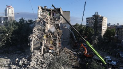 Наслідки атаки РФ у Дарницькому районі. Київ, 2 липня 2026 року