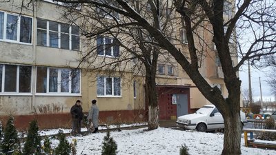 Сморід із каналізації в луцькій багатоповерхівці: що кажуть про проблему комунальники Сморід із каналізації в луцькій багатоповерхівці: що кажуть про проблему комунальники