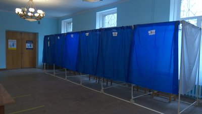 Усі виборчі дільниці у Кривому Розі завершили роботу вчасно, явка перевищила 35 відсотків