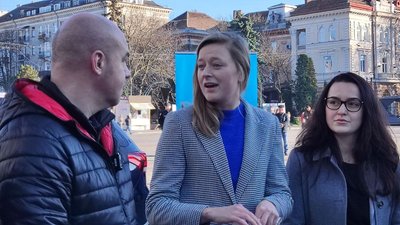 Авто для соціальних служб та обладнання для лікарні: благодійники допомогли тернополянам