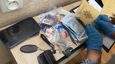 На Черкащині групу людей підозрюють у продажі наркотиків