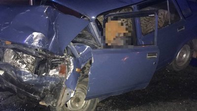 ДТП на Черкащині: легковик в'їхав під вантажівку