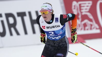 Вікторія Карл під час лижних перегонів