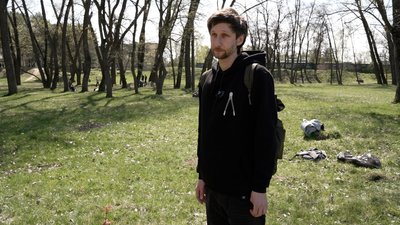 Вперше після повномасштабного вторгнення РФ: в парку Ялівщина у Чернігові провели колективну толоку Вперше після повномасштабного вторгнення РФ: в парку Ялівщина у Чернігові провели колективну толоку