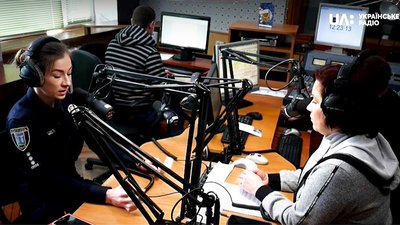 Яка небезпека чатує на дітей в інтернеті. Пояснює рівненська патрульна-психологиня Яка небезпека чатує на дітей в інтернеті. Пояснює рівненська патрульна-психологиня
