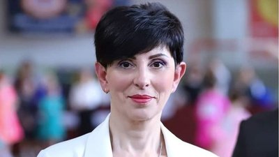 Олені Фурман діагностували внутрішньомозкову пухлину 21 липня. 28 липня жінці зробили операцію. Олені Фурман діагностували внутрішньомозкову пухлину 21 липня. 28 липня жінці зробили операцію.