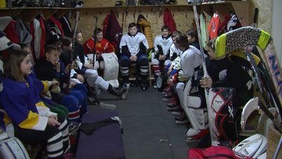 Луцькі хокеїсти готуються до Всеукраїнського турніру Луцькі хокеїсти готуються до Всеукраїнського турніру