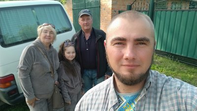 Мати загиблого воїна Олександра Тихоненка просить присвоїти йому звання Герой України Мати загиблого воїна Олександра Тихоненка просить присвоїти йому звання Герой України