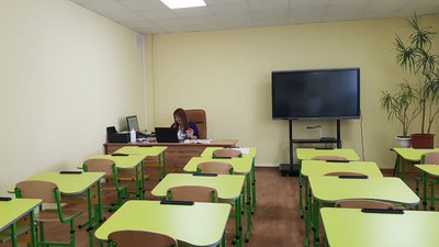 Виявили тріщини та пошкодження на даху. Через ремонт херсонська школа 3 дні працюватиме онлайн Виявили тріщини та пошкодження на даху. Через ремонт херсонська школа 3 дні працюватиме онлайн