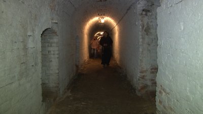 Оновили маршрути: після карантину відновили екскурсії Уманським підземеллям Оновили маршрути: після карантину відновили екскурсії Уманським підземеллям