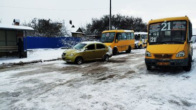 Чи ускладнив снігопад роботу маршруток, автобусів і тролейбусів у Кропивницькому Чи ускладнив снігопад роботу маршруток, автобусів і тролейбусів у Кропивницькому