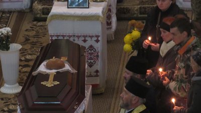На Тернопільщині попрощалися із загиблими військовослужбовцями На Тернопільщині попрощалися із загиблими військовослужбовцями