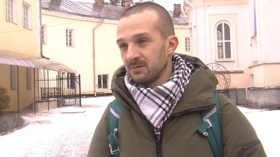 У Луцьку попрощалися зі скульптором Миколою Голованем У Луцьку попрощалися зі скульптором Миколою Голованем