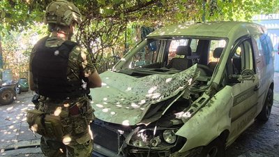 Поранений чоловік після удару FPV-дрона по авто у Краматорську