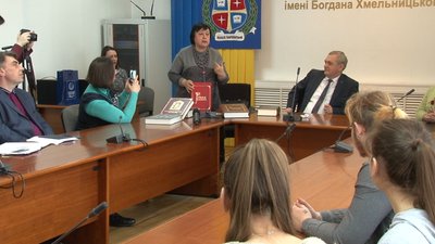 Факсимільні видання шістьох церковних книг презентували у Черкасах