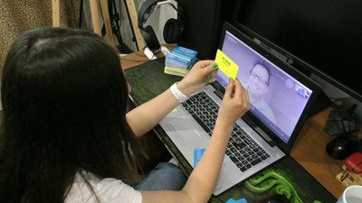Викладає іноземцям українську мову: херсонка створила власну онлайн-школу
