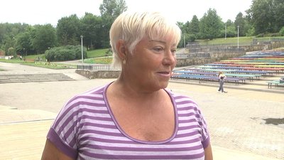 У Тернополі пенсіонери займаються йогою У Тернополі пенсіонери займаються йогою