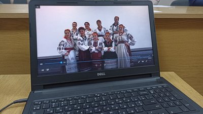 На Житомирщині з-поміж 200 школярів визначили переможців обласного конкурсу "Кришталеві нотки"