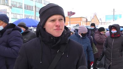Торговці з ярмарку прийшли під Рівнераду. Чого хотіли й про що домовились Торговці з ярмарку прийшли під Рівнераду. Чого хотіли й про що домовились