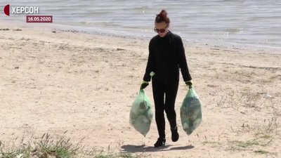 Хто відповідає за херсонський пляж "Лілея" та чому з відпочивальників беруть гроші Хто відповідає за херсонський пляж "Лілея" та чому з відпочивальників беруть гроші