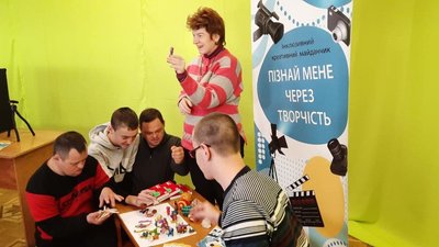 В інклюзивному просторі Херсона діти створюють мультфільми В інклюзивному просторі Херсона діти створюють мультфільми
