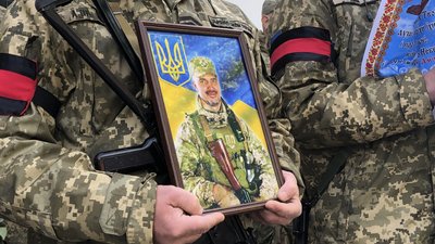 У Полтаві прощаються із полеглими воїнами Дмитром Юденком та Валерієм Сосновським У Полтаві прощаються із полеглими воїнами Дмитром Юденком та Валерієм Сосновським