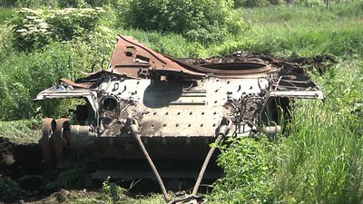 Суха Кам'янка Харьківщина Донеччина російський танк Суха Кам'янка Харьківщина Донеччина російський танк