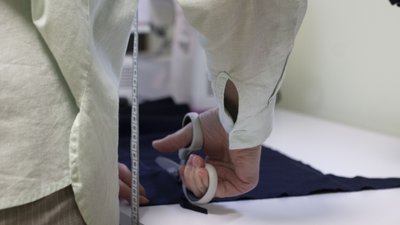 "Сукня для мене як броня": звільнена з полону лучанка розробила власну колекцію одягу "Сукня для мене як броня": звільнена з полону лучанка розробила власну колекцію одягу