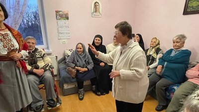 Хористки Тернопільського Архикатедрального собору заколядували в Будинку Милосердя Святої Варвари Хористки Тернопільського Архикатедрального собору заколядували в Будинку Милосердя Святої Варвари