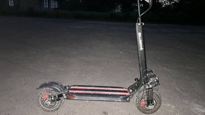 На Закарпатті 10-річна дівчинка отримала травми внаслідок наїзду електросамоката