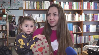 Жителі Тернопільщині подарували книгозбірням області три сотні книжок Жителі Тернопільщині подарували книгозбірням області три сотні книжок
