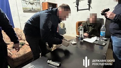 На Одещині затримали начальника війскоомату На Одещині затримали начальника війскоомату