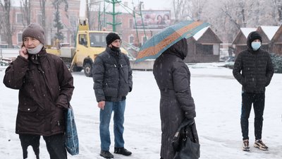 Область замело снігом. Яка ситуація на дорогах Чернівців та області