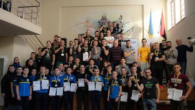 Понад 150 спортсменів: на Львівщині відбулися змагання із армрестлінгу