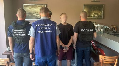 Правоохоронці затримали організатора у спробі переправленні закарпатця за кордон