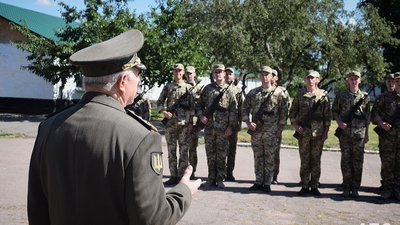 На Вінниччині майбутні офіцери склали присягу на вірність Україні На Вінниччині майбутні офіцери склали присягу на вірність Україні