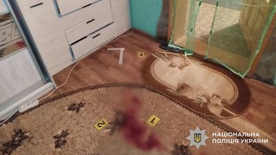 Підозрюють у вбивстві власного чоловіка: на Закарпатті поліція затримала жінку