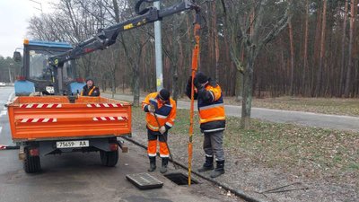 У Києві прогнозують дощі зі снігом. Чергують дорожні служби У Києві прогнозують дощі зі снігом. Чергують дорожні служби