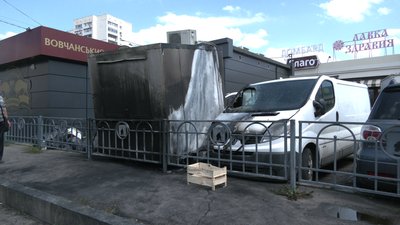 У Харкові згоріли чотири пересувні тютюнові кіоски — підозрюють підпал