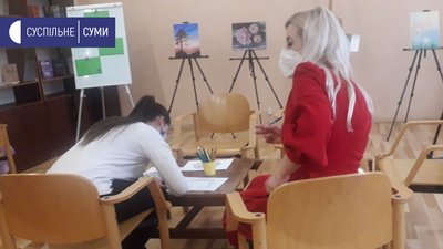 Сумській молоді розповідали про безпечне статеве життя й обстежували на ВІЛ Сумській молоді розповідали про безпечне статеве життя й обстежували на ВІЛ