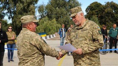 У селі Крути на Чернігівщині військові за 21 день капітально відновили зруйнований міст У селі Крути на Чернігівщині військові за 21 день капітально відновили зруйнований міст