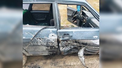 Атака росіян на прикордоння: FPV-дрон на оптоволокні вдарив по автівці, є поранений