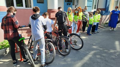 У миколаївській школі встановили першу велопарковку