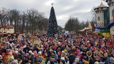 Понад 1,5 тисячі колядників пройшлися центром Харкова