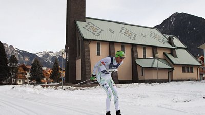 Олімпійський чемпіон проїхав понад 700 км на лижах без зупинок. Чому і скільки часу йому знадобилося