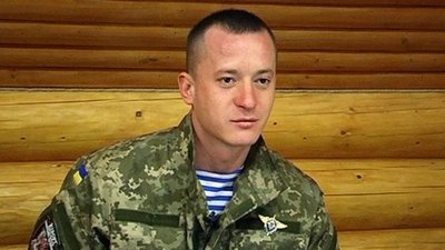 На Прикарпатті побили військового, оборонця Донецького аеропорту Василя Кузьмина. Чоловік — у комі На Прикарпатті побили військового, оборонця Донецького аеропорту Василя Кузьмина. Чоловік — у комі