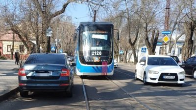У Миколаєві в березні за простій трамвая водії сплатили понад 6000 гривень