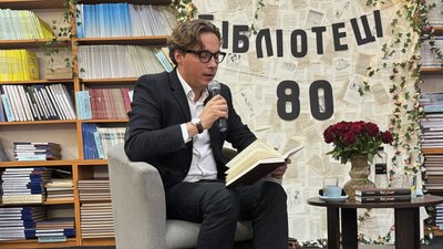 Андрій Любка презентував в Ужгороді свою книгу "Вечір у Стамбулі"